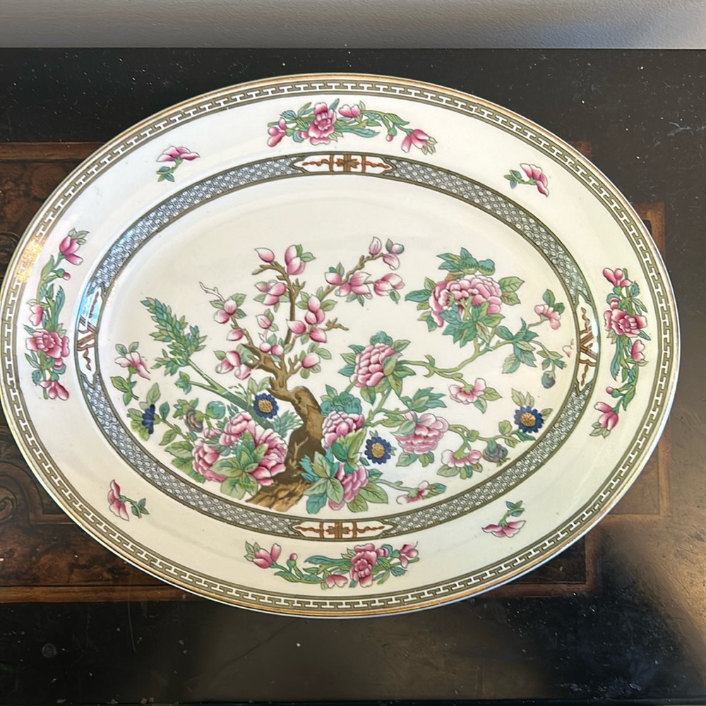 Indian Tree
by CROWN DUCAL Plate